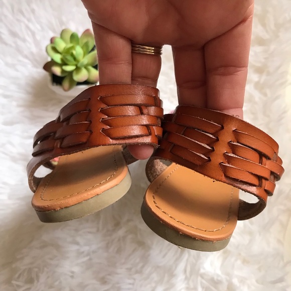 Just In❣️Old Navy Multicolored Sandals - Picture 5 of 7